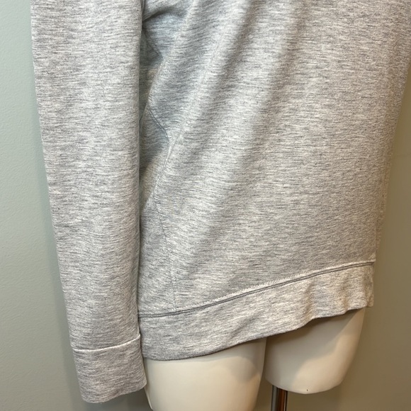 Women’s Juicy Couture Gray Long Sleeve Keyhole Neckline Shirt - Picture 7 of 10